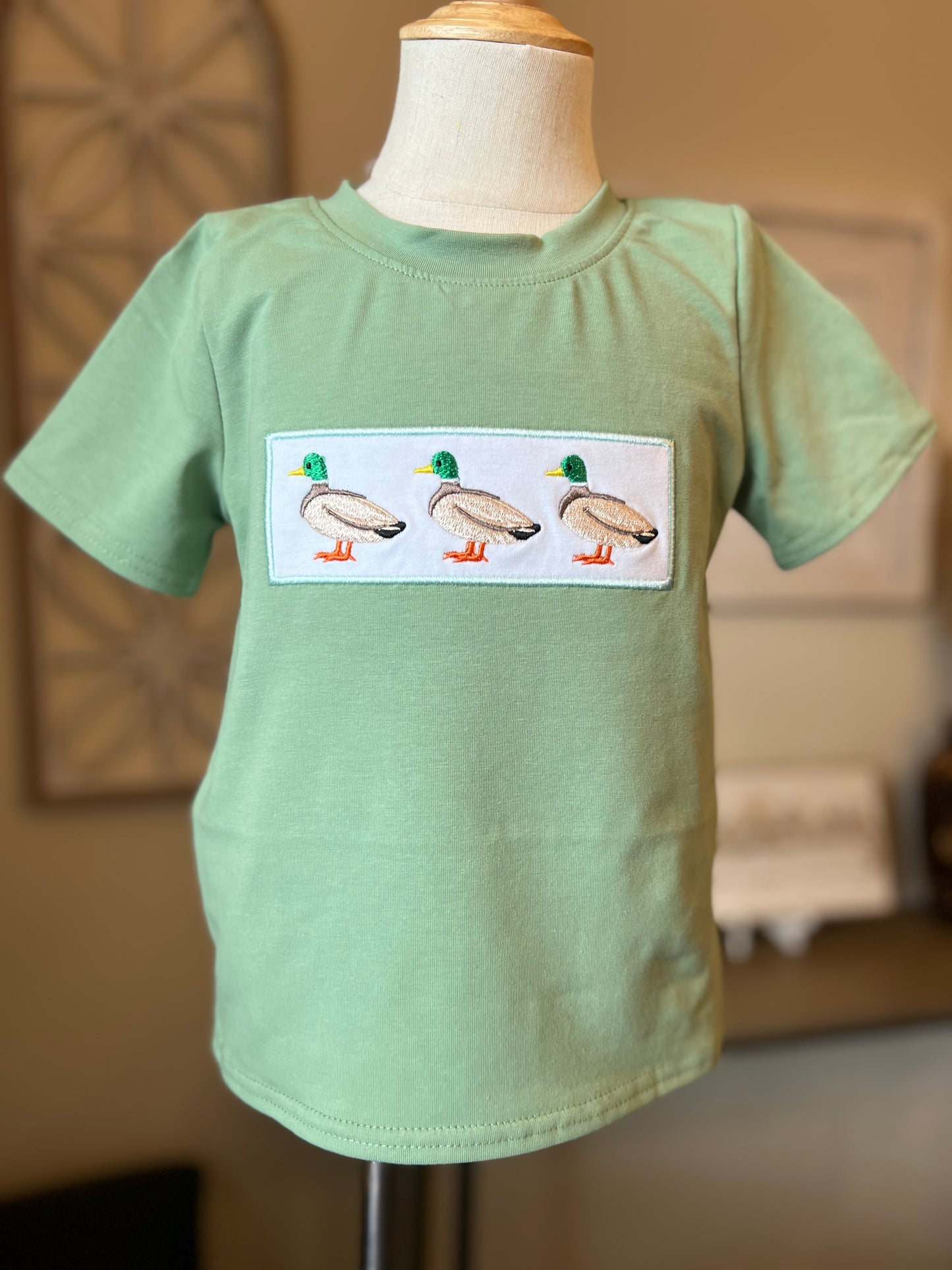 DUCK EMBROIDERY TOP