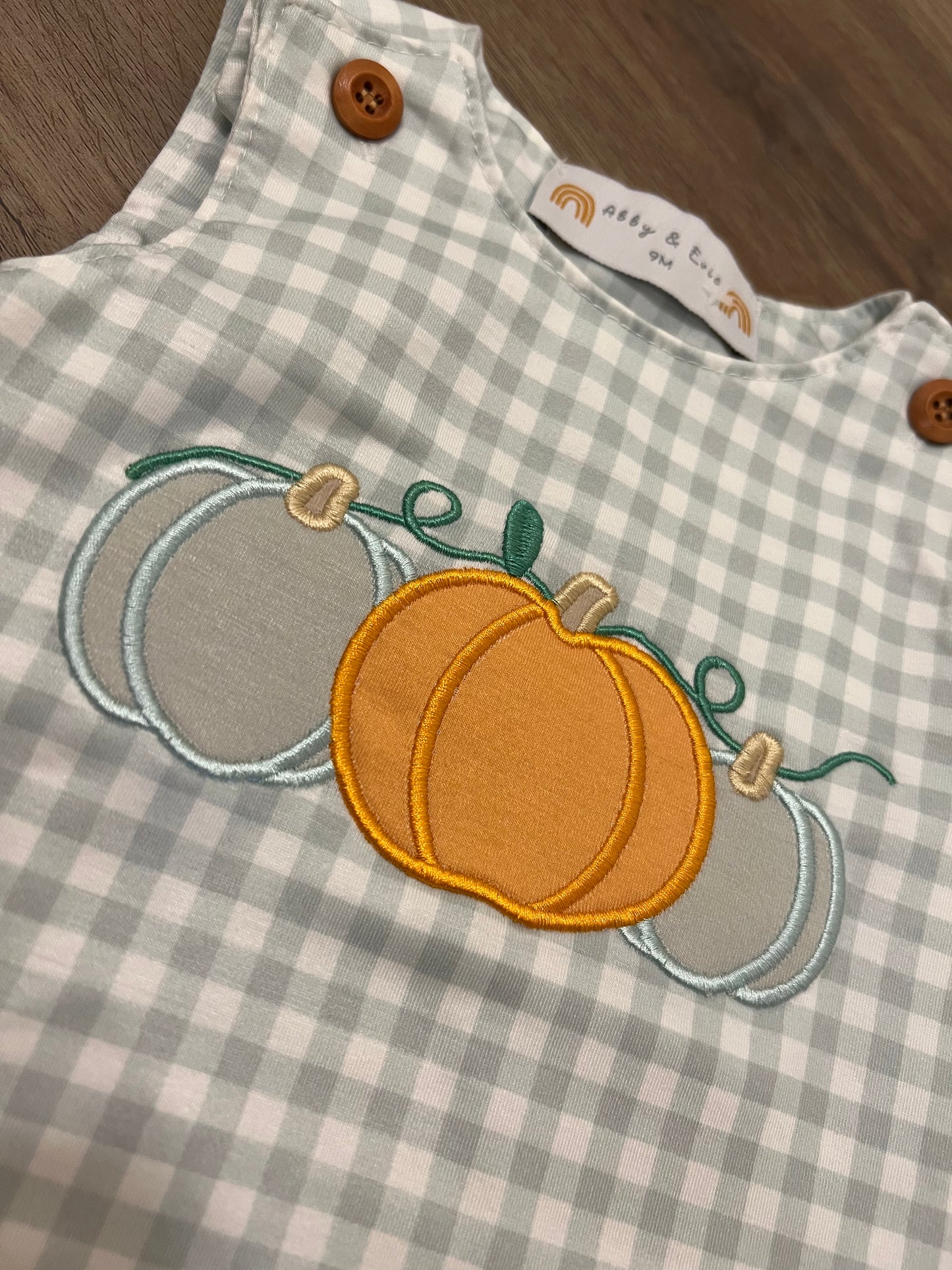 GREEN PUMPKIN EMBROIDERY PLAID JONJON